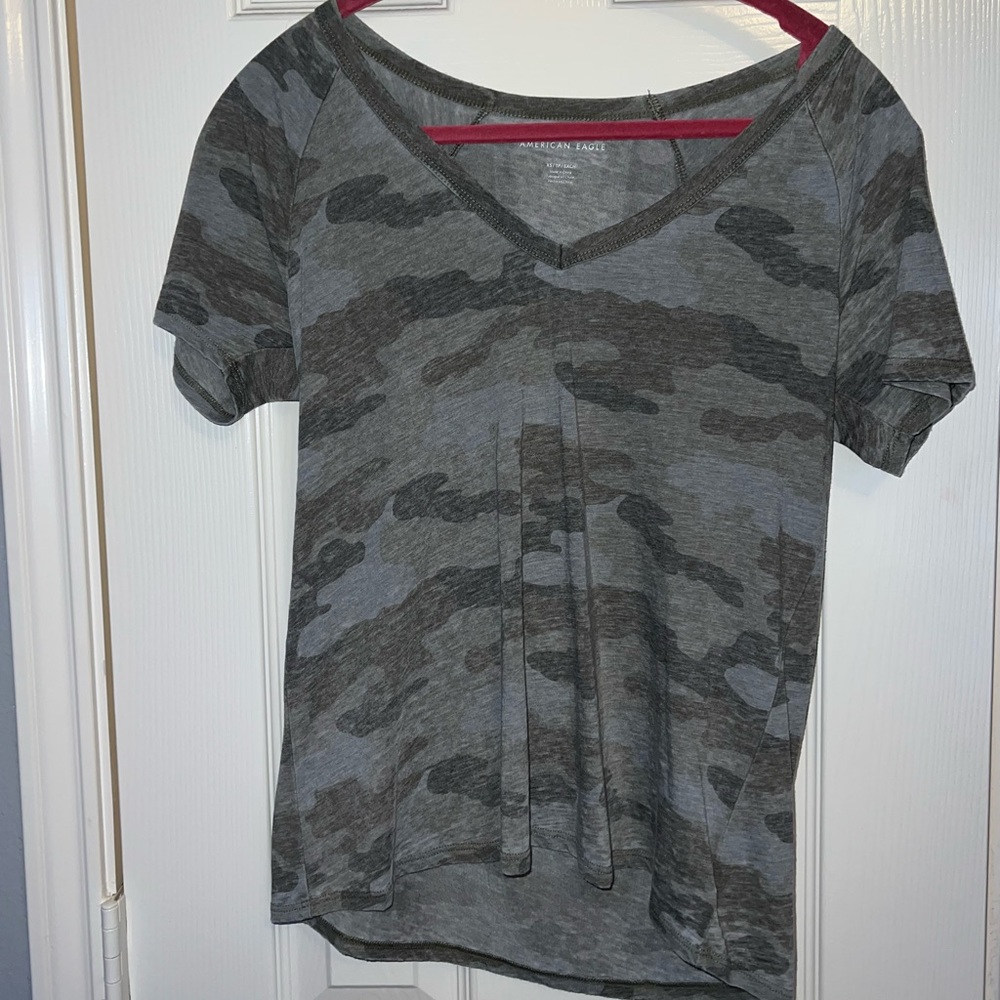 American Eagle soft loose fit v-neck